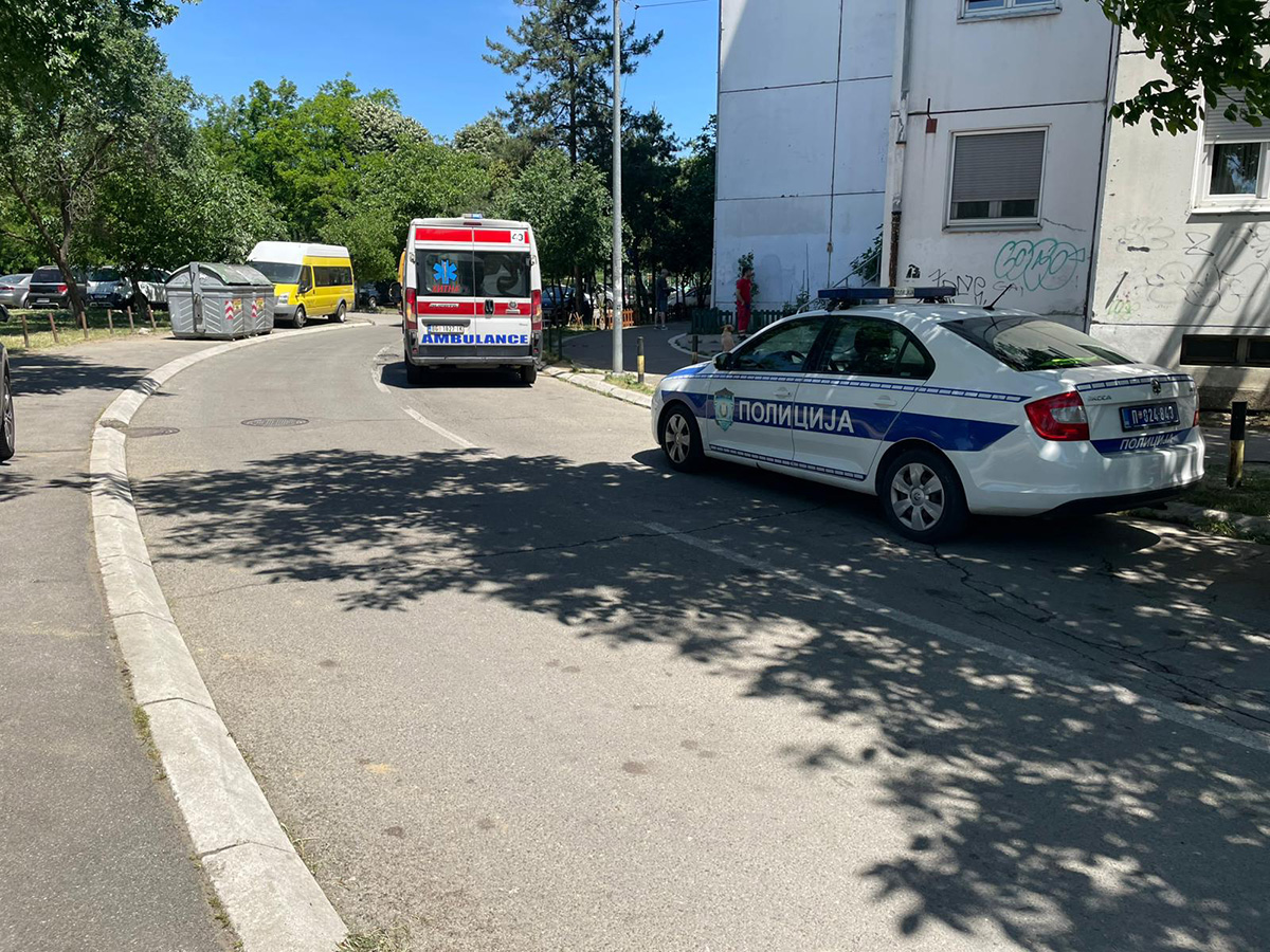 SAZNAJEMO Potraga za napadačem sa Čukarice: Komšije otkrile jezive detalje o ubadanju i leglu droge u stanu