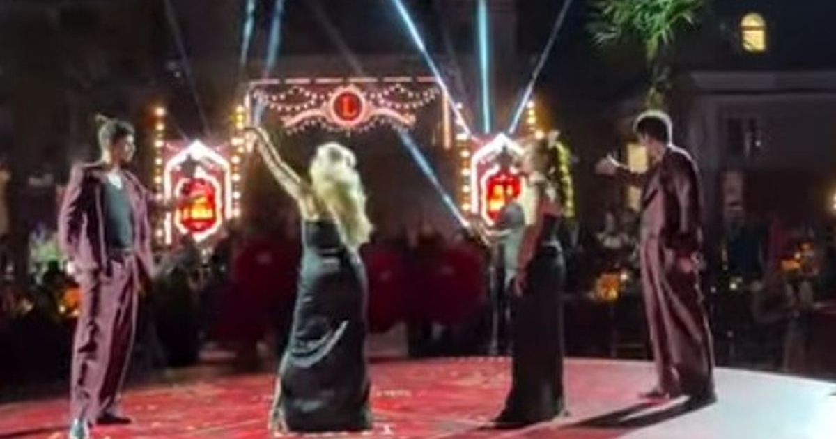 Zlatni detalji, Ceca specijalna gošća i nestvarni kabare: Slavlje u porodici Karić, Bogoljub nije žalio pare
