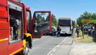 Drama na putu kod Inđije! Autobus buknuo usred vožnje, vozač hitrom reakcijom sprečio KATASTROFU