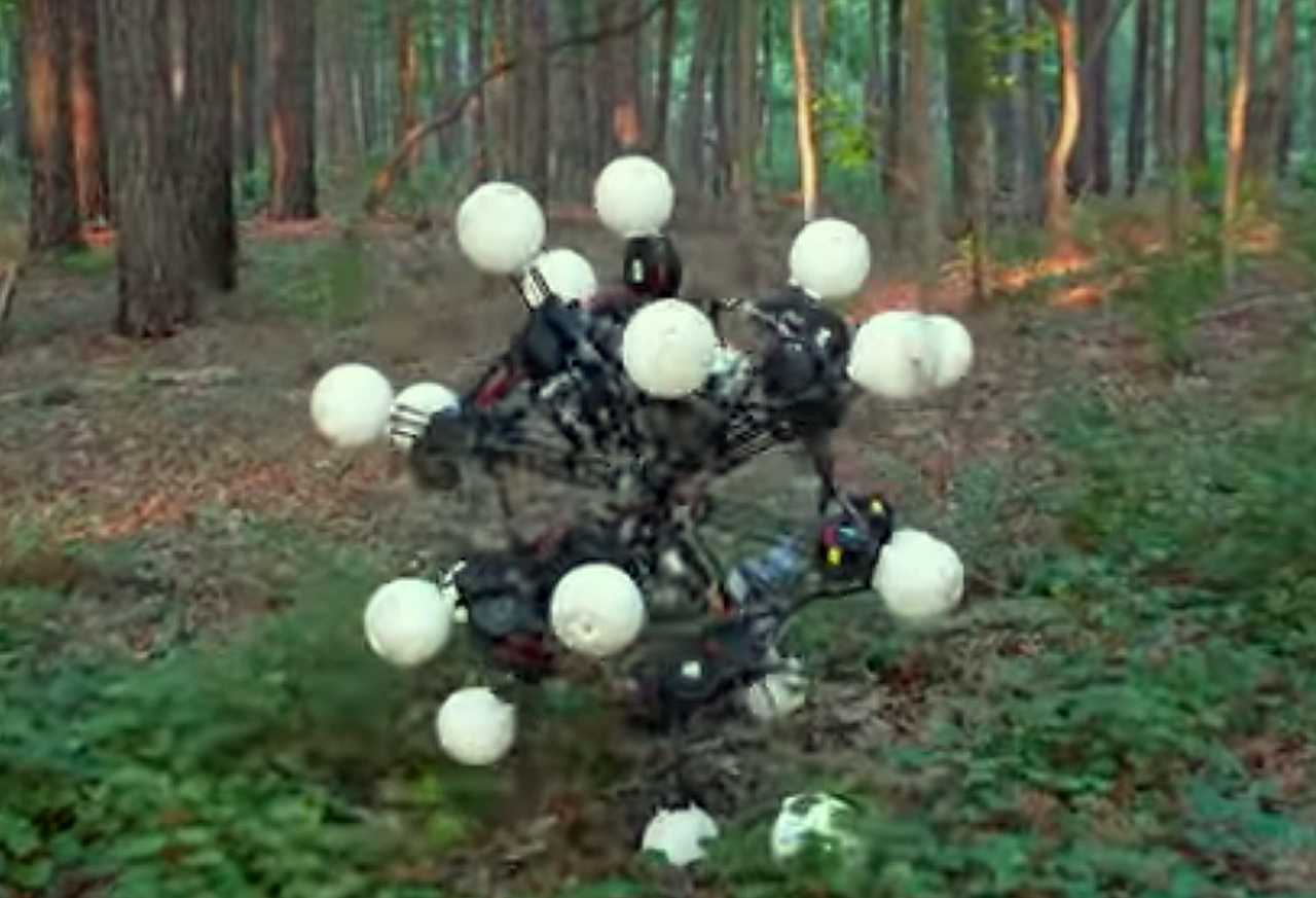 Naučnici identifikovali optimalno telo robota, i ono ima 20 nogu