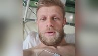 Bosanski pevač imao transplantaciјu bubrega: Otac mu je bio donor "Dobio sam novu priliku za život"