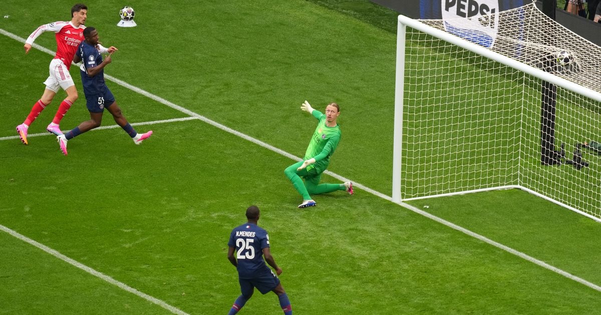 Šok za ceo svet, Arsenal poveo u finalu LŠ, pogledajte kako je Nemac prevario Rusa