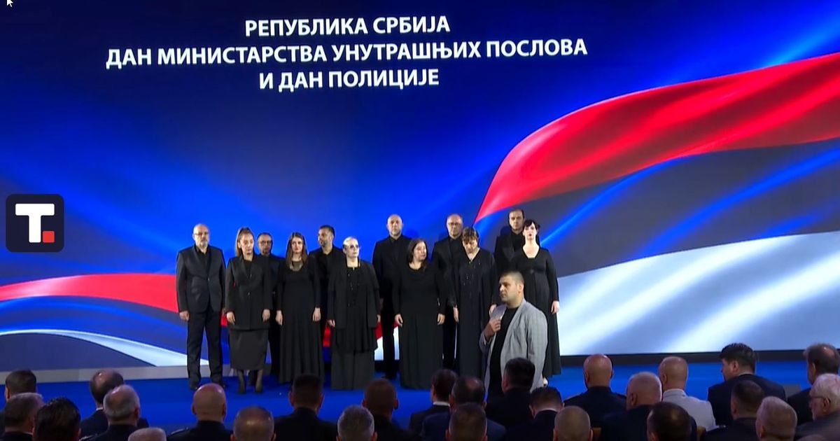 Vučić prisustvuje i svečanoj akademiji u Polelu povodom Dana Ministarstva unutrašnjih poslova i Dana policije. Vučić prisustvuje i svečanoj akademiji u Polelu povodom Dana Ministarstva unutrašnjih poslova i Dana policije.