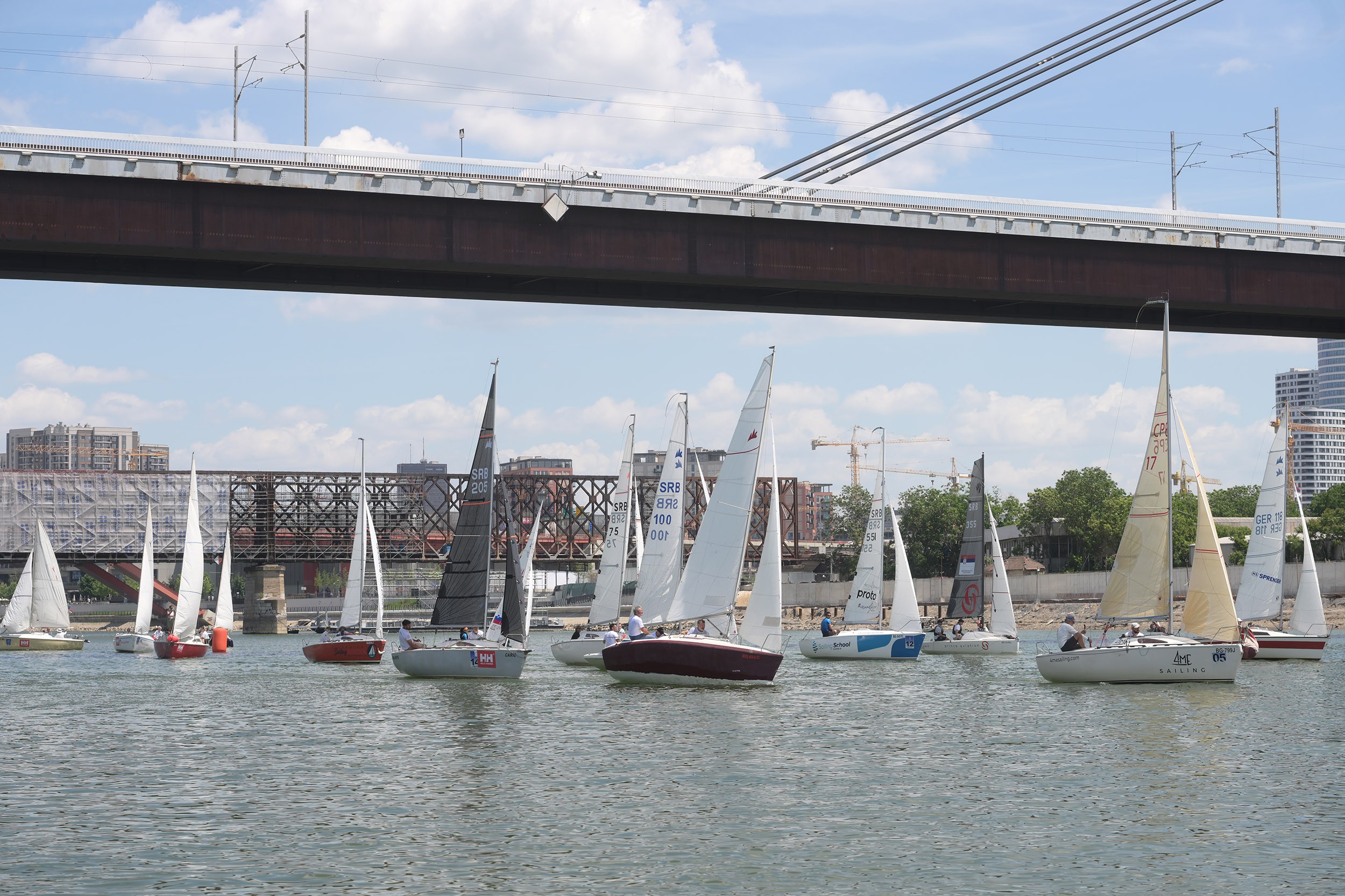U čast heroja koji je dao život za otadžbinu: Održana tradicionalna 27. јedriličarska regata u Beogradu