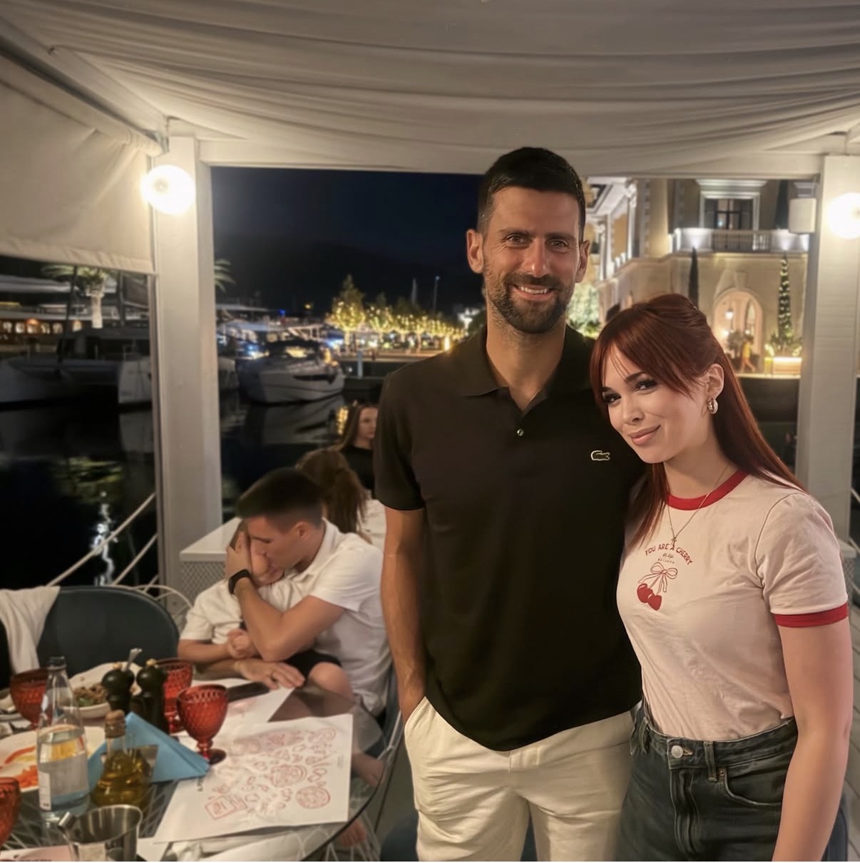 Ko je lepa Magdalena,voditeljka sa Javnog servisa uživa sa Novakom Đokovićem: Poznati lekar osuđen zbog nje!