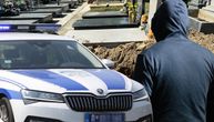 HOROR KOD MLADENOVCA! Upali u grobnicu i otvorili sanduk pokojnika: Razlog zašto su ih tipovali ledi krv