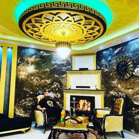 Šenki Maslani Šenki Versaće Shenki Versace
