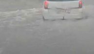 Ne vidi se prst pred okom: Nevreme pogodilo ovaj deo Srbije, kiša napravila pometnju na auto-putu