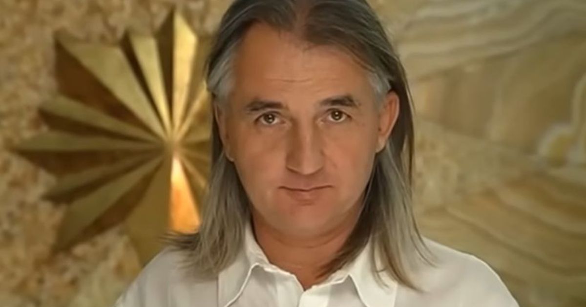 Ne govori ni reč, a zarađuje desetine hiljada evra: Ko je Braco koji je od „pogleda“ napravio unosan biznis?