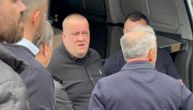Potresna scena na groblju! Dino se slomio kad je video sanduk sa telom svoje majke, Osman stoji pored njega