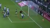 Šta se ovo više dešava? Drugi auto-gol Srbije, Adem Avdić na neverovatan način zatresao mrežu Orlova