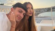 Dok čeka prelazak u Zvezdu, krilni fudbaler uživa sa lepoticom i poručuje: "Snovi se ostvaruju"