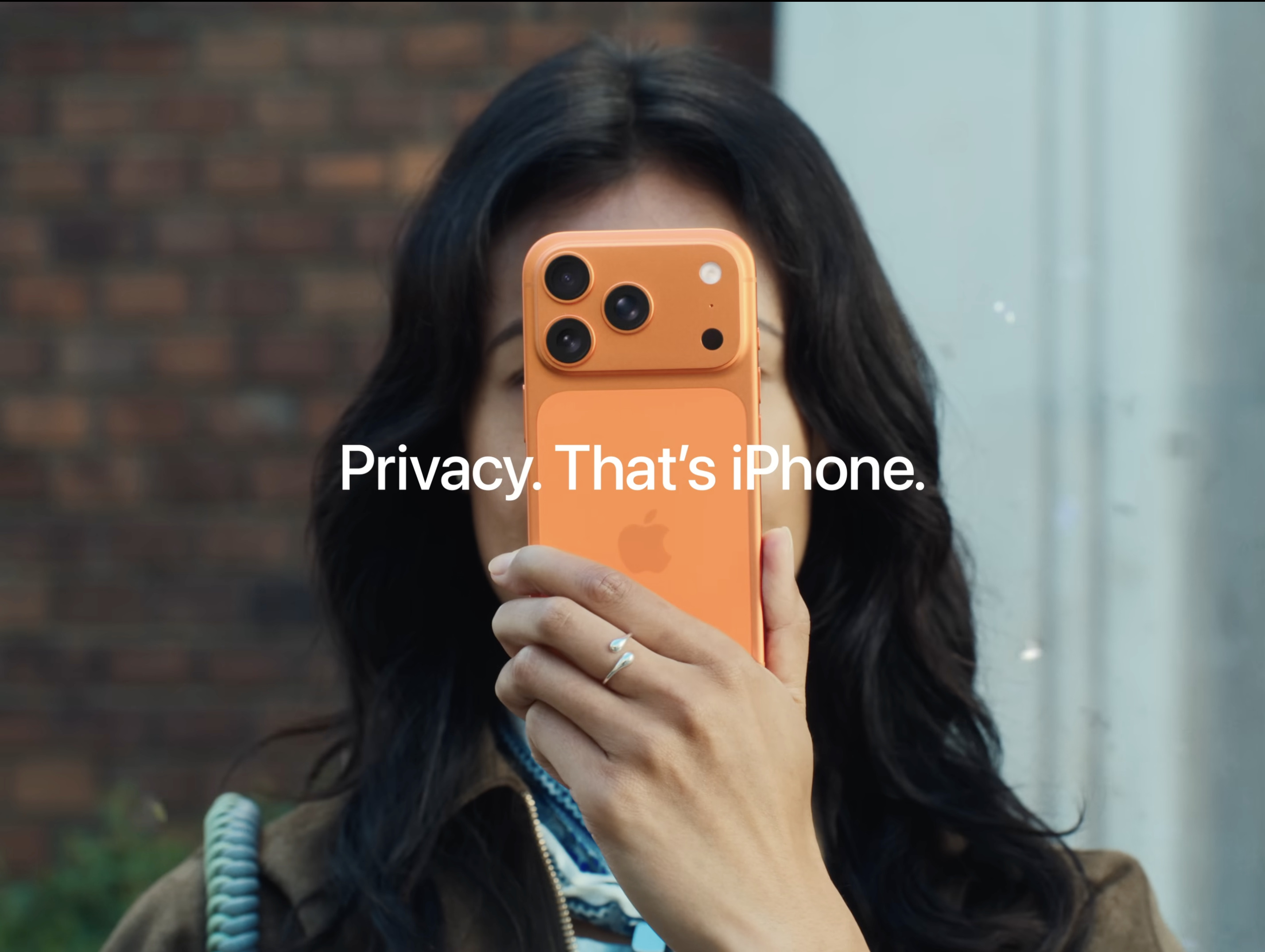 Apple objavio provokativan video: Ovako u novoj reklami ismevaju Android