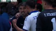 Sukob Paunovića i igrača Meksika, sudije ih razdvajale, a onda je viđen potez domaćeg selektora za pamćenje