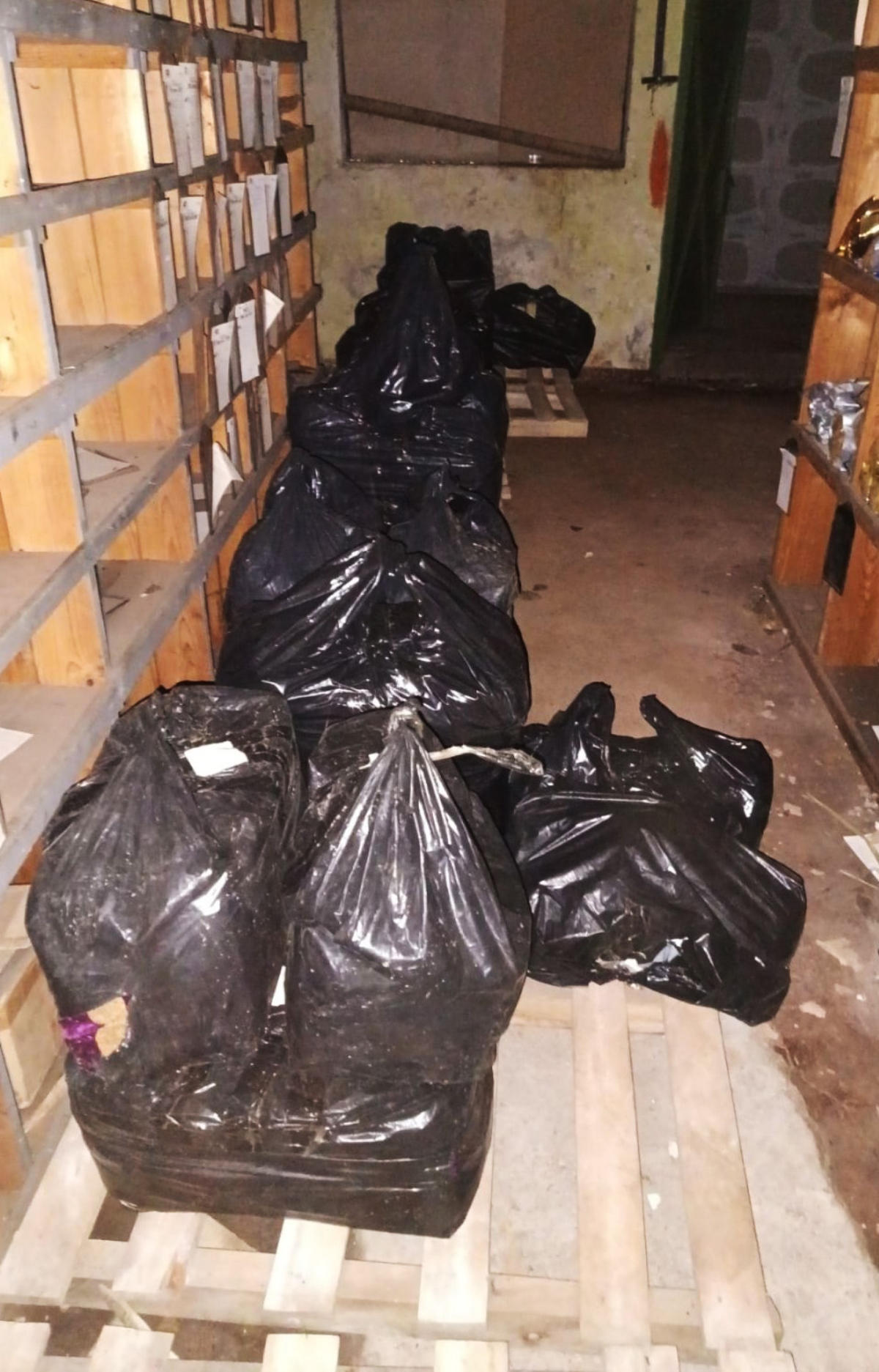 U magacinu ilegalno držao pola tone duvana: Uhapšen muškarac u Knjaževcu