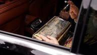 Ništa nije slučajno! Srpkinja nije stigla da se pokloni Pojasu Presvete Bogorodice, pa ju je sačekao ovde