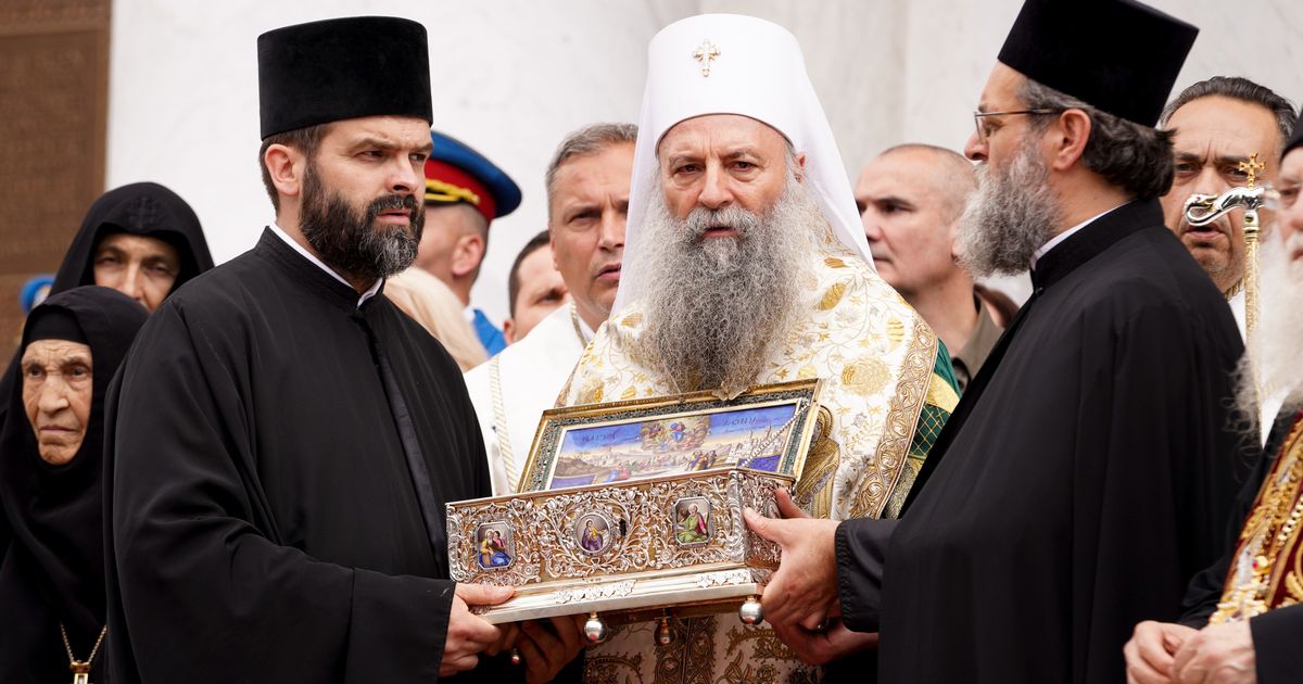 Ovo je najdirljivija fotografija Patrijarha Porfirija! Suze 