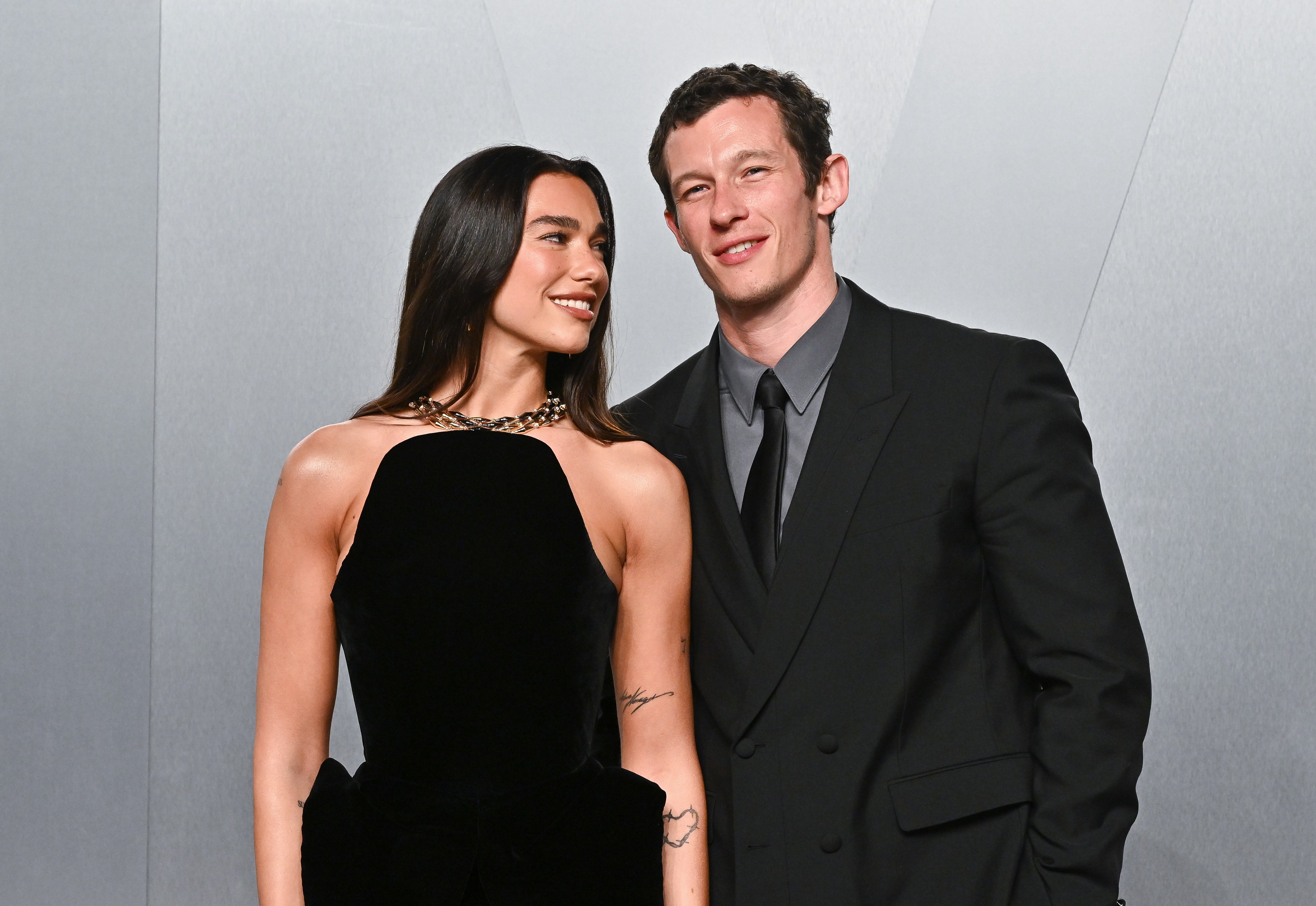 Priča toliko neverovatna da u nju malo ko veruje: Ovako je Dua Lipa upoznala ljubav svog života