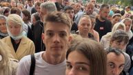 Naš Jutjuber povratio pre odlaska u Hram: Čekao 9 sati sa vernicima, pa imao priviđenje "Pogledao sam ka nebu"