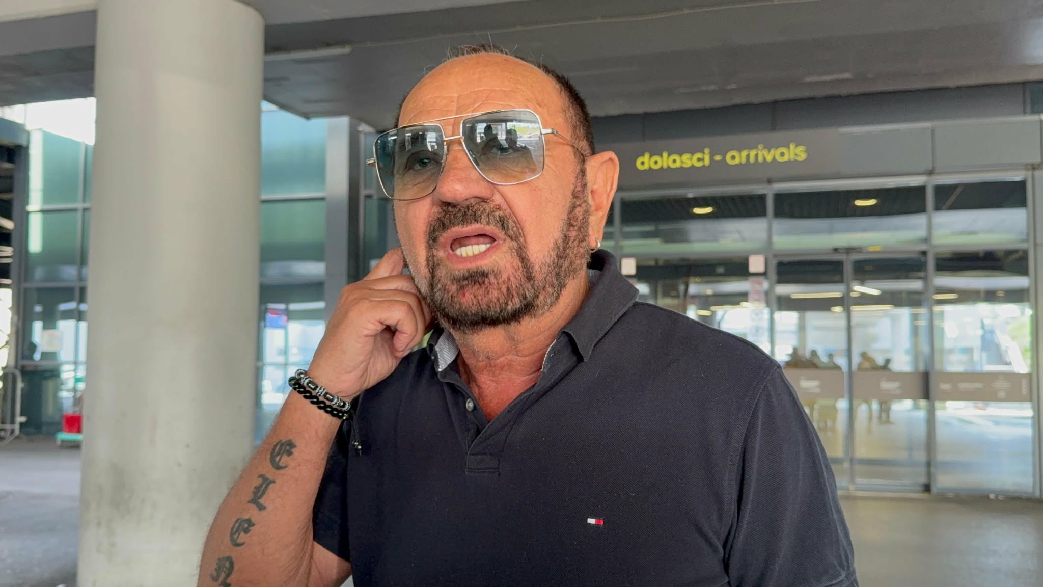 "Za 54 godine sam zaslužio..." Mile "rasterećeno" čeka ostatak života, pomenuo Martu "Ona je usporena žena"