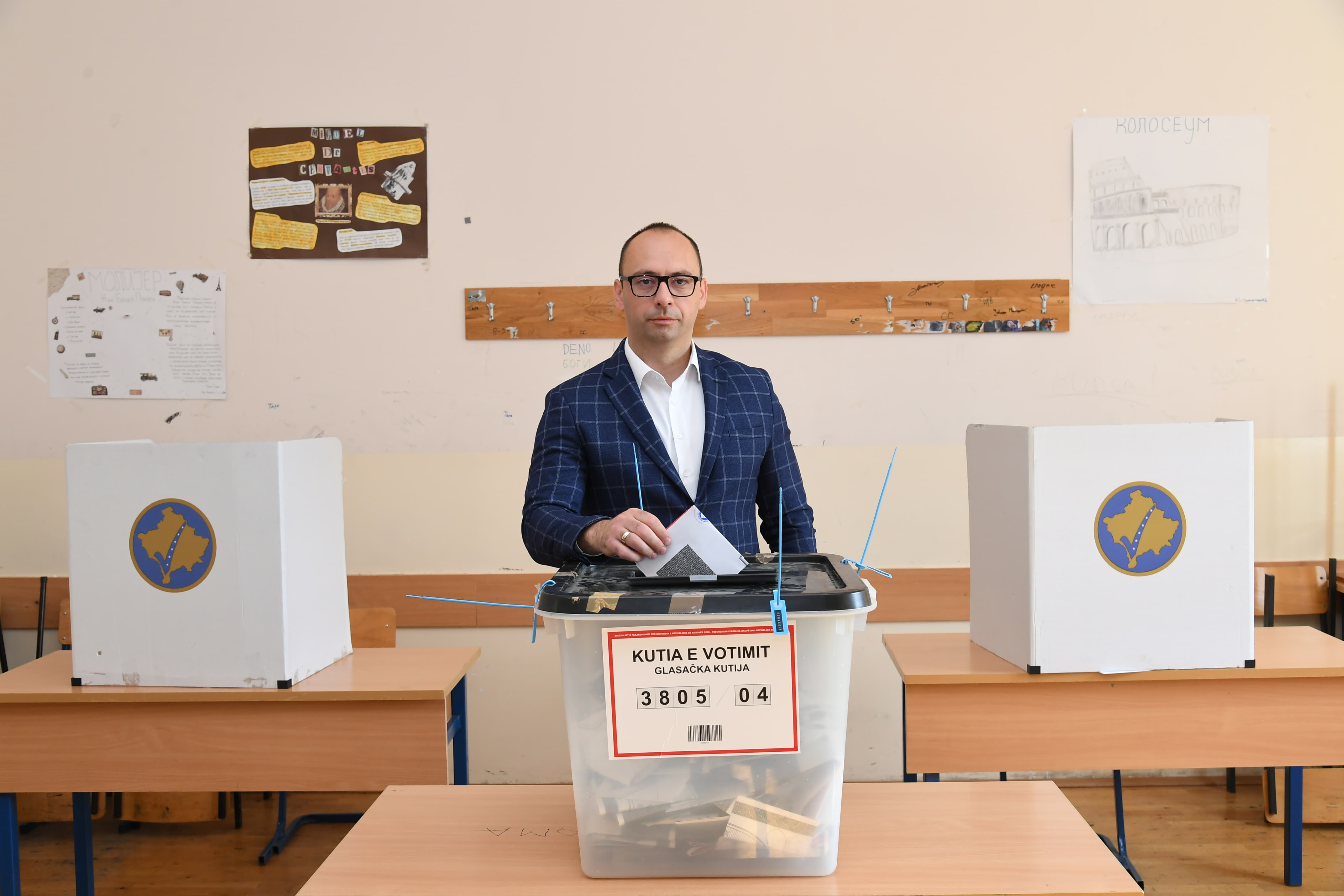 Simić: Srpska lista u srpskim sredinama osvojila 42.166 glasova, Priština ponovo dodaje glasove Rašiću