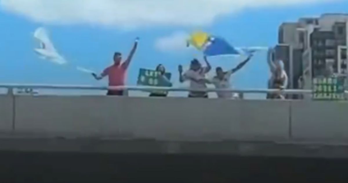 Fudbaleri BiH stigli u Toronto, navijači napravili ludnicu, 