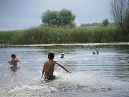 Kupanje na reci
