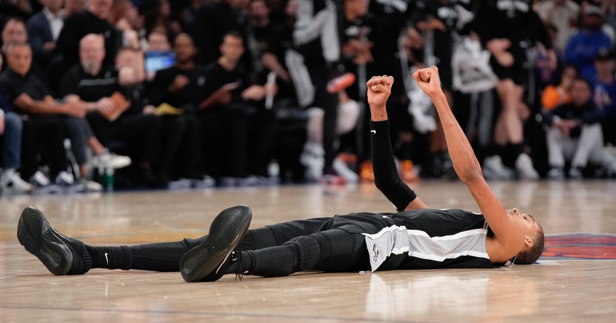 Viktor Vembanjama uzvraća udarac! San Antonio napravio brejk
