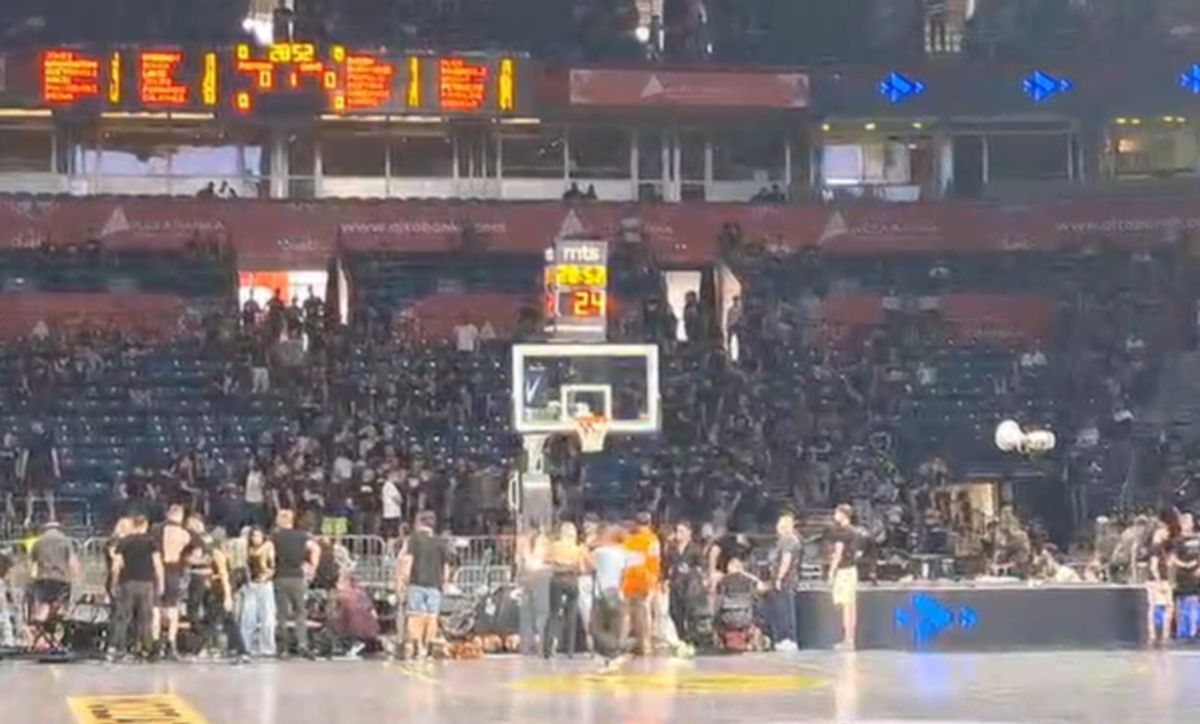 Haos u Areni! Žestoka tuča Grobara pred meč Partizan - Dubai, letele stolice, jedan navijač skroz iscepan
