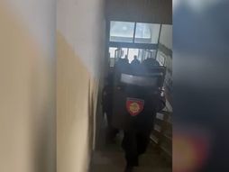 Hapšenje, Policija, Štamparija