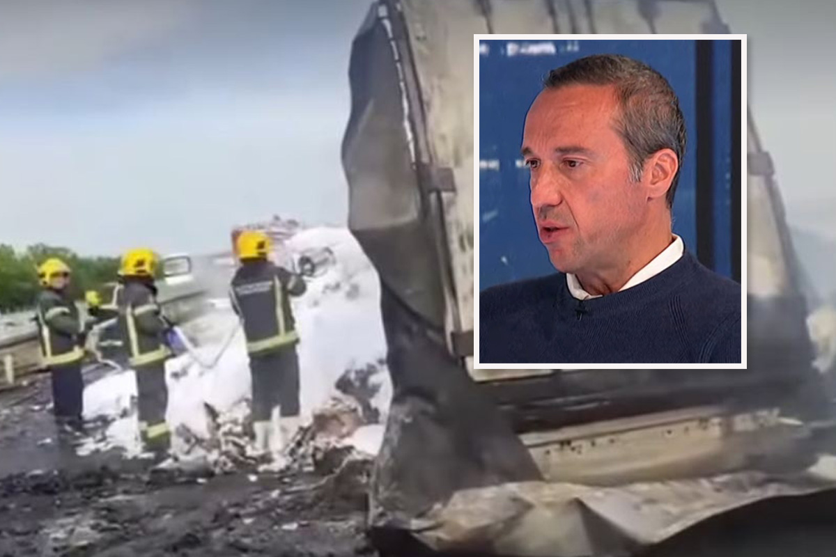 MLADEN MIJATOVIĆ OBJAVIO SNIMAK UŽASA KOD ŠIMANOVACA: Vatrogasci seku lim i gase zapaljene kamione