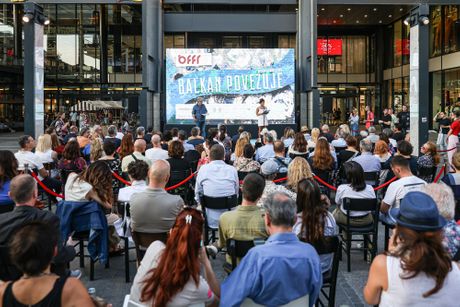 Dodelom nagrade „Živojin Žika Pavlović“ Lordanu Zafranoviću svečano otvoren 2. Balkanski festival filmske režije