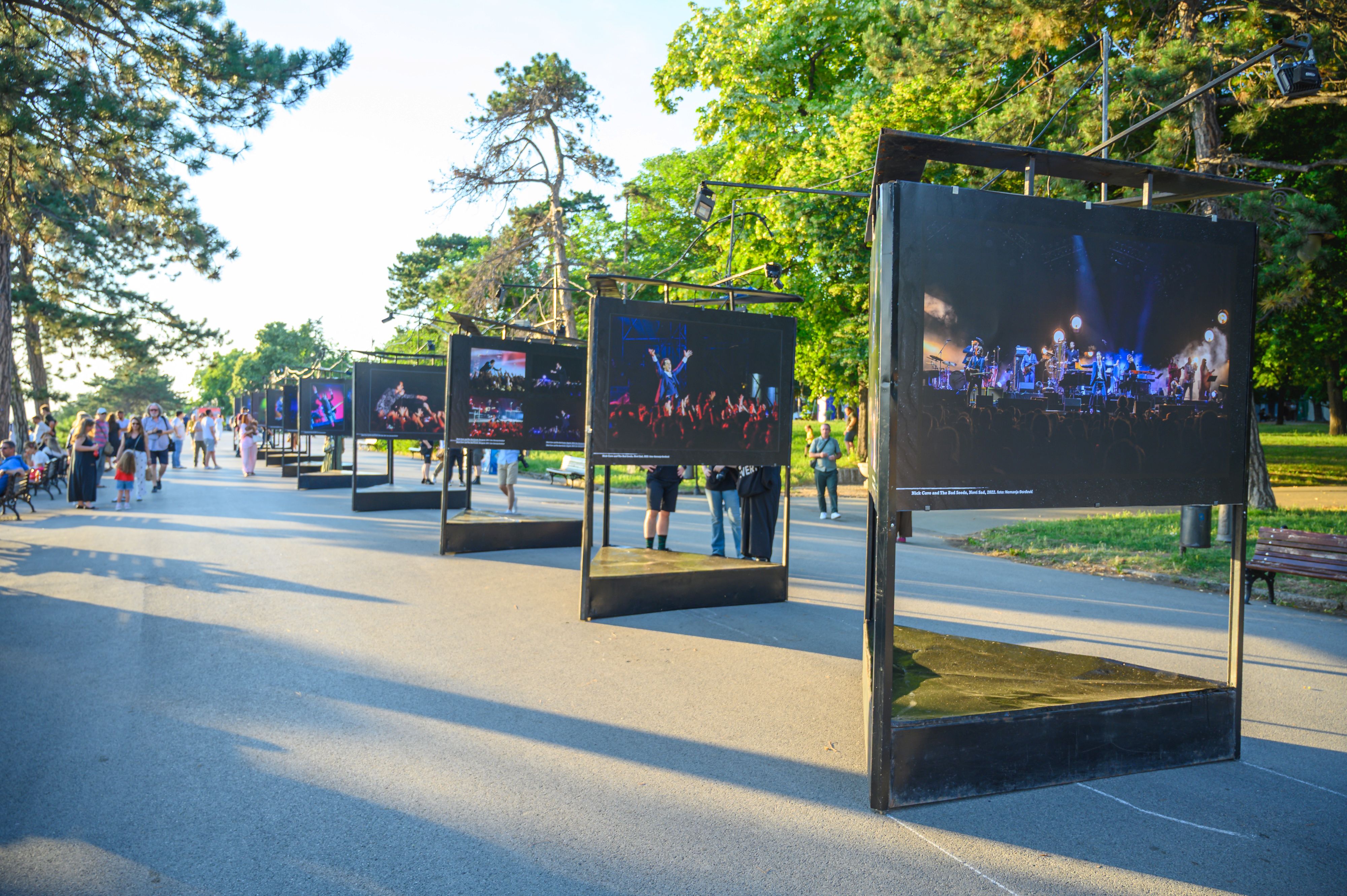 U susret velikim koncertima: Na Kalemegdanu otvorena izložba fotografija Nika Kejva i Mobija