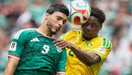 Meksiko - Južna Afrika: Moćni domaćini nastavljaju da gaze, Raul Himenez dao gol i doveo "Asteku" do ludila!