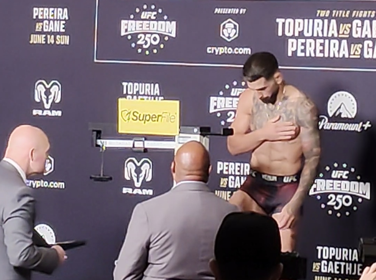 Ono što je Ilija Topurija uradio pred merenje za UFC u Beloj kući će oduševiti i Srbe!