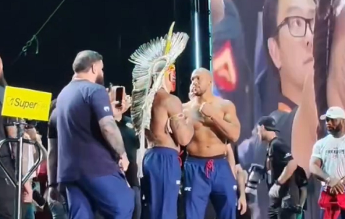 Sve je spremno za UFC spektakl u Beloj kući! "Poatan" maskom "preplašio" Gana, Hukit opet provocirao