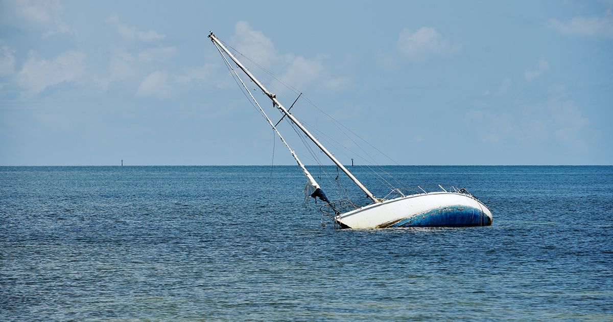 Тяжелое морское происшествие в Адриатическом море! Потерпела крушение парусная лодка, на борту которой находилось несколько человек, идет ПОИСК