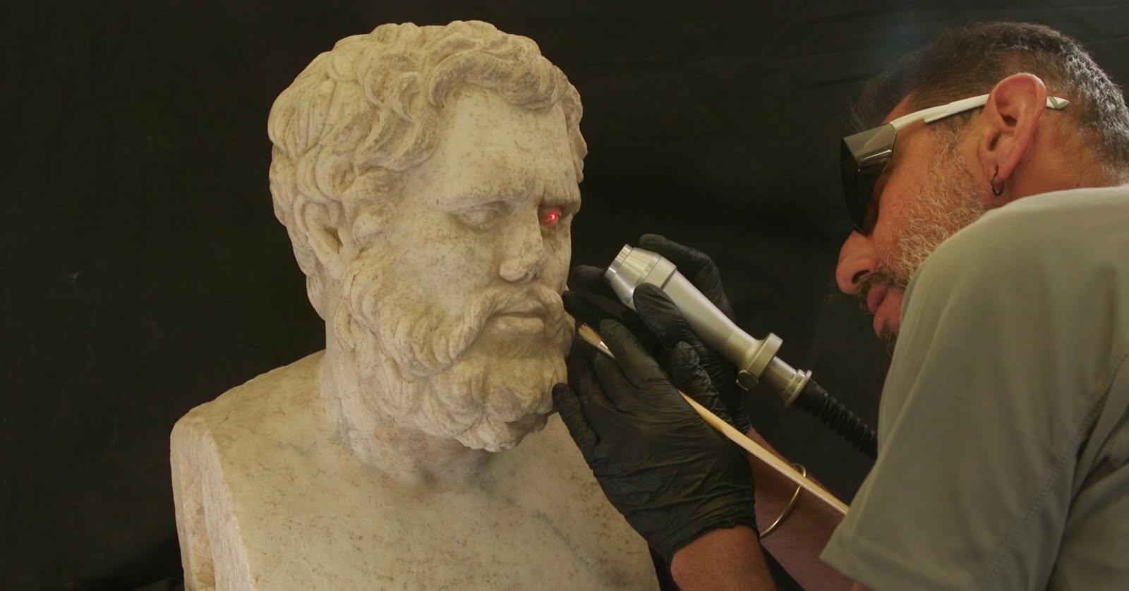 Dve mermerne statue stare 1.700 godina pronađene u antičkoj vinariji: Na jednoj zapisano čuveno ime - Likurg