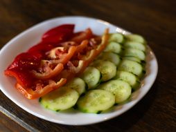 Krastavac i paradajz