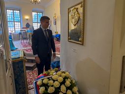 Sava Valdislavić, Arno Gujon