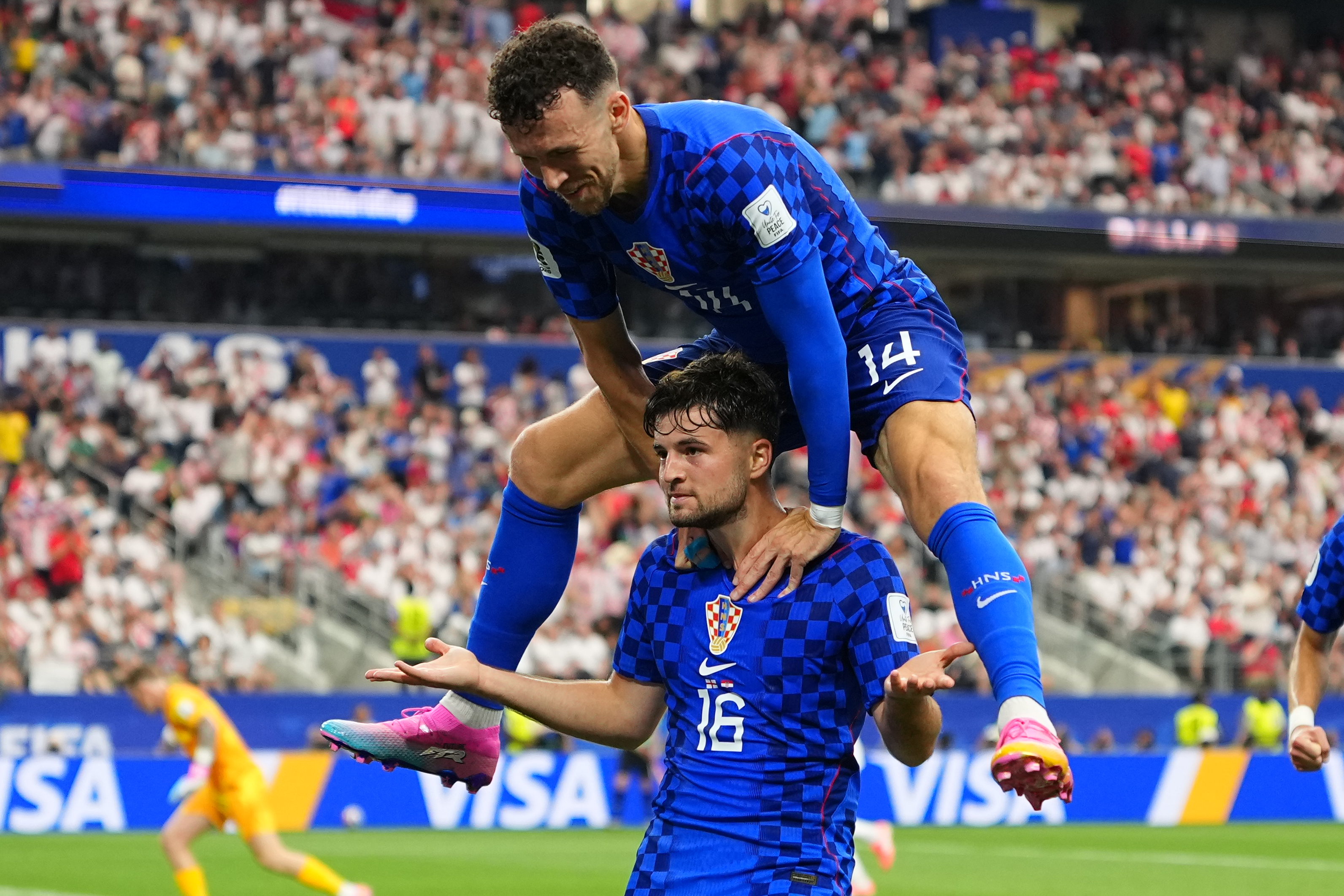 Jedan je od najboljih igrača Hrvatske, dao gol Englezima na SP, sad bi mogao da ostvari transfer karijere