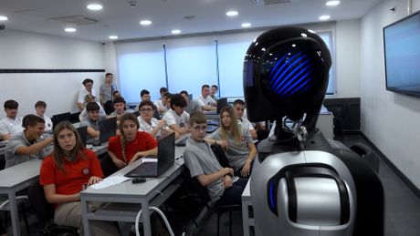Roboti, Comtrade, ITS