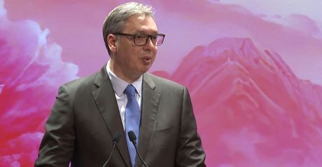 Vučić na otvaranju izložbe fotografija Sinhue, Aleksandar Vučić
