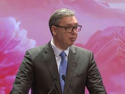 Vučić na otvaranju izložbe fotografija Sinhue, Aleksandar Vučić