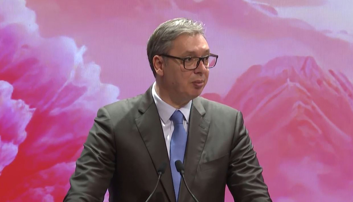 Vučič: Smanjenje učešća za lekove od 10 do 40%, ova mera ograničena na godinu dana