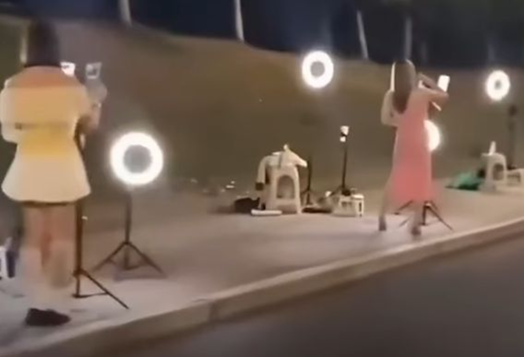 24 sata pred kamerom za 1 obrok dnevno: Viralni video iz Kine otkrio mračnu stranu života u digitalnom dobu