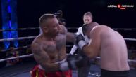 Balkan Boxing 8: Već je gotovo! Kakva pobeda za Dušana Džakića, dva puta srušio protivnika na pod za minut