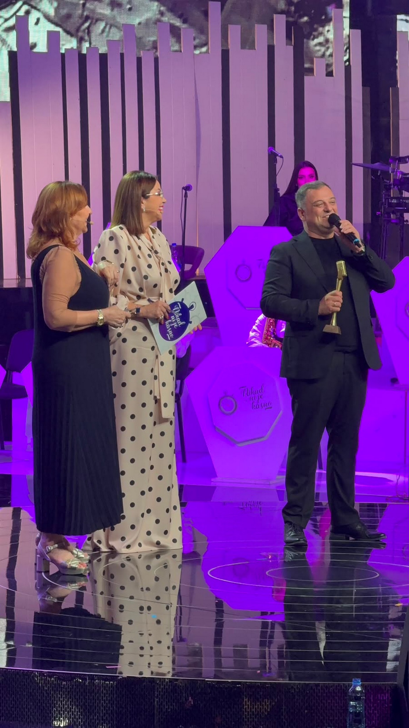 Viktor Dimitrievski pobednik SMS glasova "Nikad nije kasno": Haos u studiju tokom proglašenja, Žika pobesneo