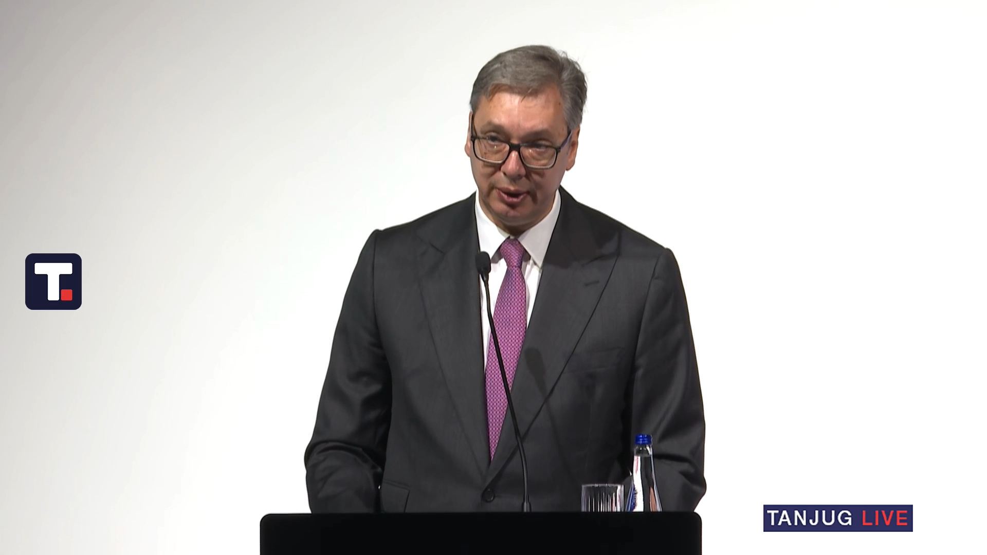 Vučić otvorio XXI Svetski kongres ekonomista u Beogradu i poslao poruku koja odzvanja: Stara pravila ne važe