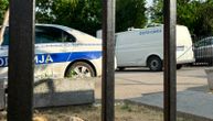 PUCNJAVA NA ZVEZDARI! Napadač osuo paljbu u punom kafiću pa pobegao: Policija na nogama, TRAŽI SE BELI AUTO!
